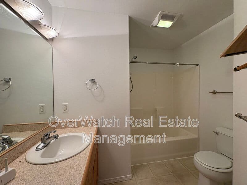 Eagle River House: 20332 Glacier Park Circle