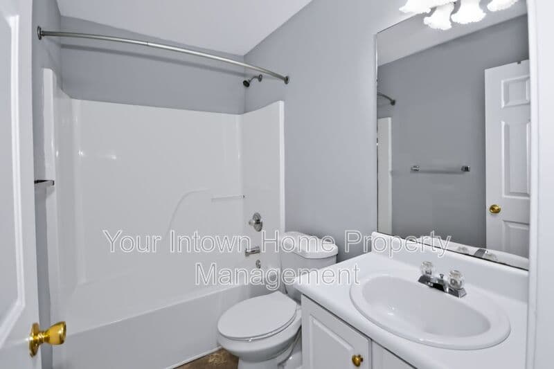 Rex House: 6697 Sunset Ct