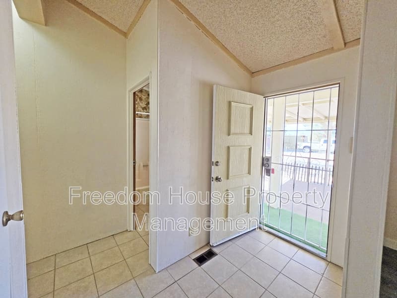 Pahrump Condo: 5391 Money Street - Main House
