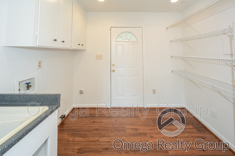 Montgomery House: 3117 Brentwood Dr