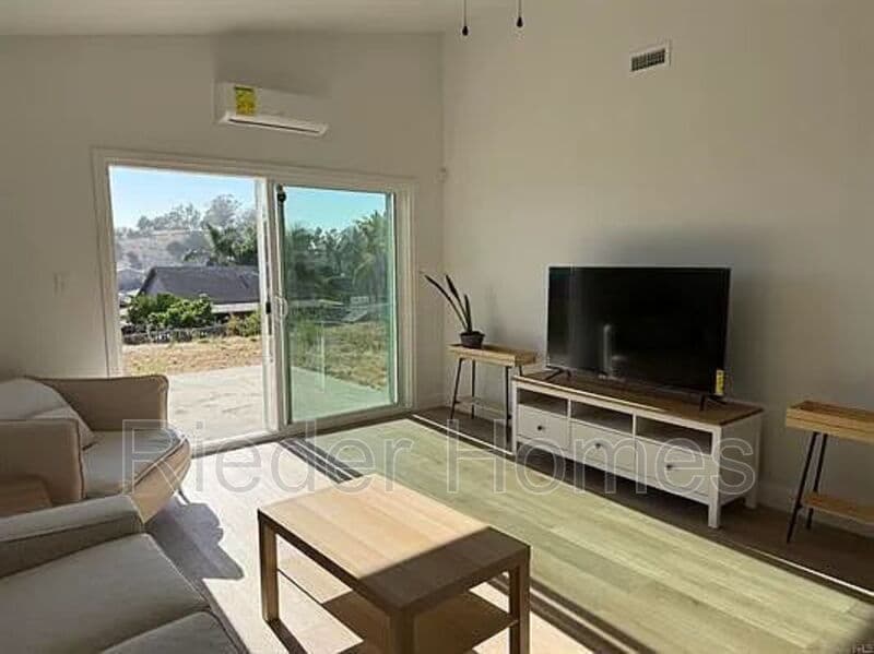 San Diego Condo: 664 Carefree Dr