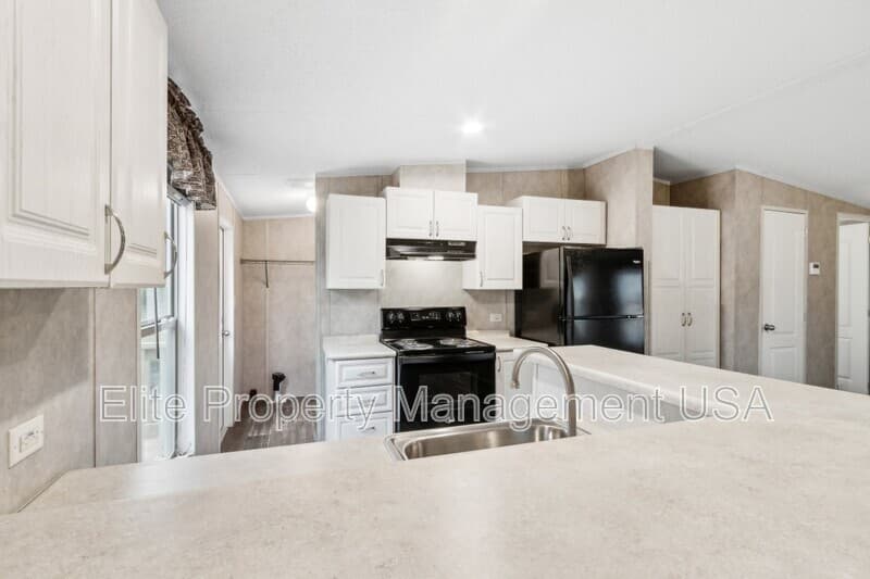 Gainesville House: 3530 Suggs Road
