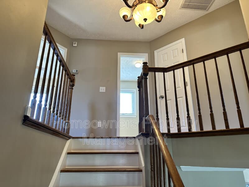 Fayetteville House: 6521 Ryefield Dr