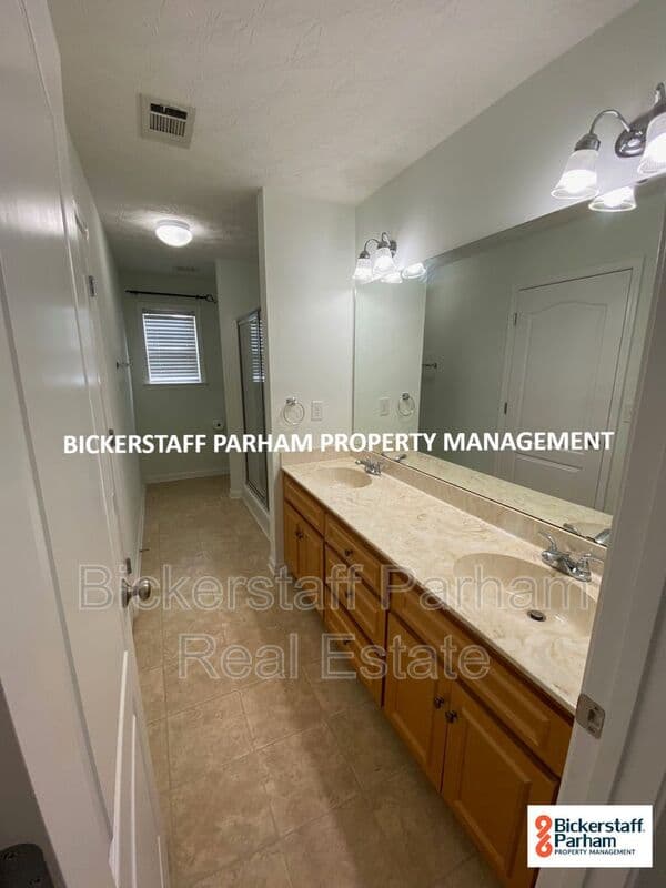 Fortson House: 4613 English Ivy Drive