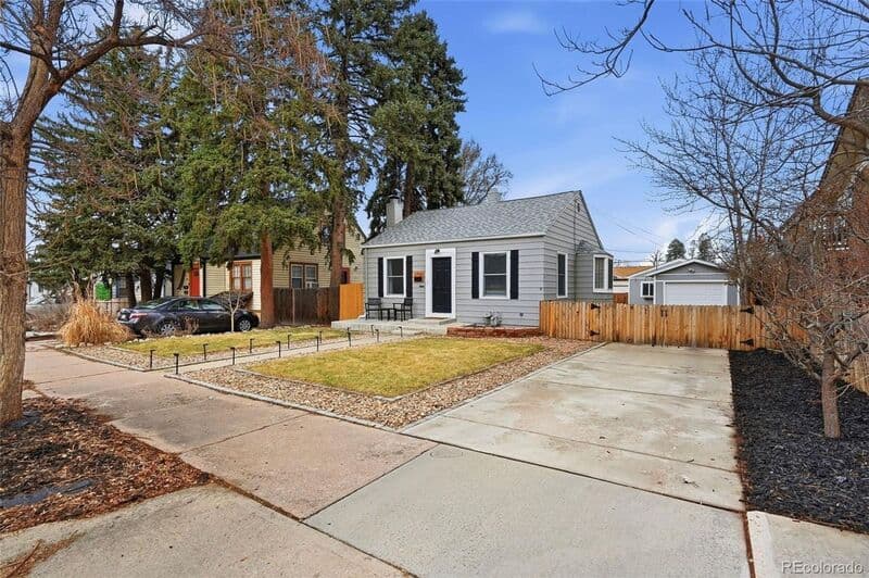 Englewood House: 3726 S Sherman St