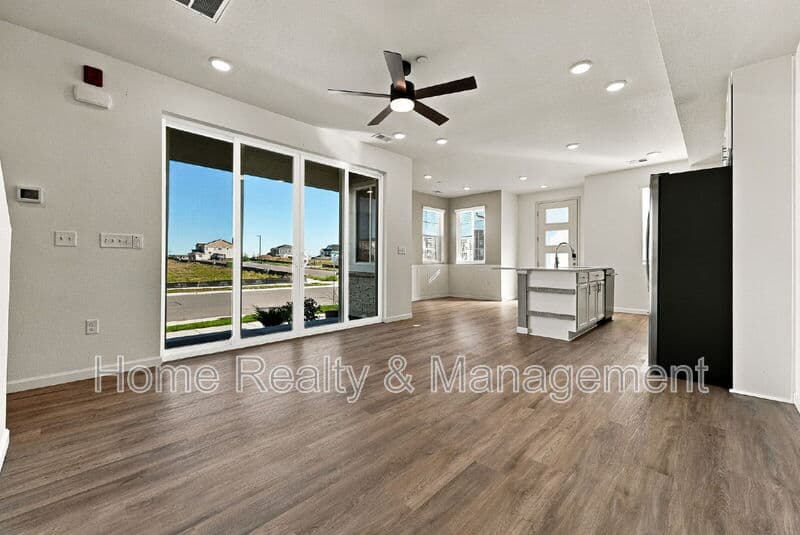 Erie Townhome: 1364 Penner Dr