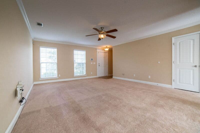 Hinesville House: 211 Augusta Way