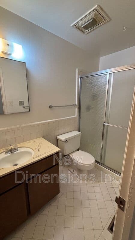 Reno House: 73 Vine Street