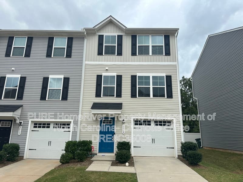 Charlotte House: 2019 Langer St