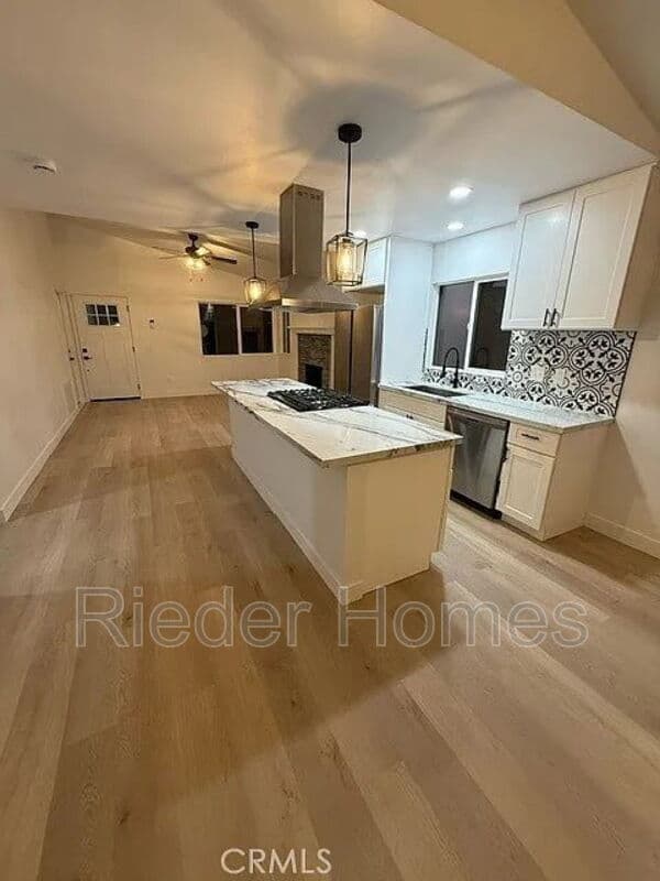 San Diego Condo: 664 Carefree Dr