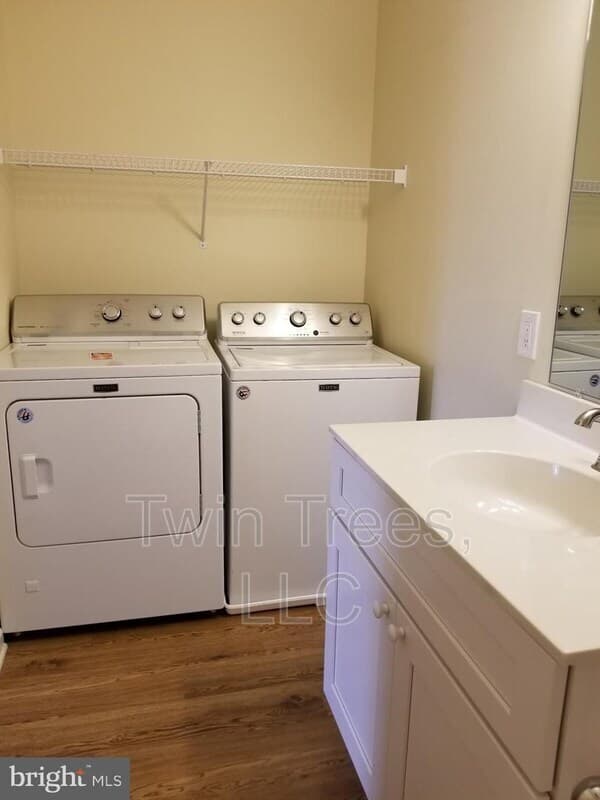 Mount Jackson Condo: 5937 King Street, Apt