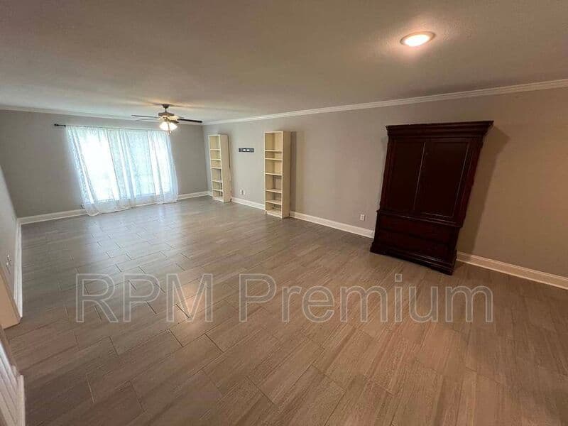 Baton Rouge Condo: 10438 Jefferson Hwy Unit D