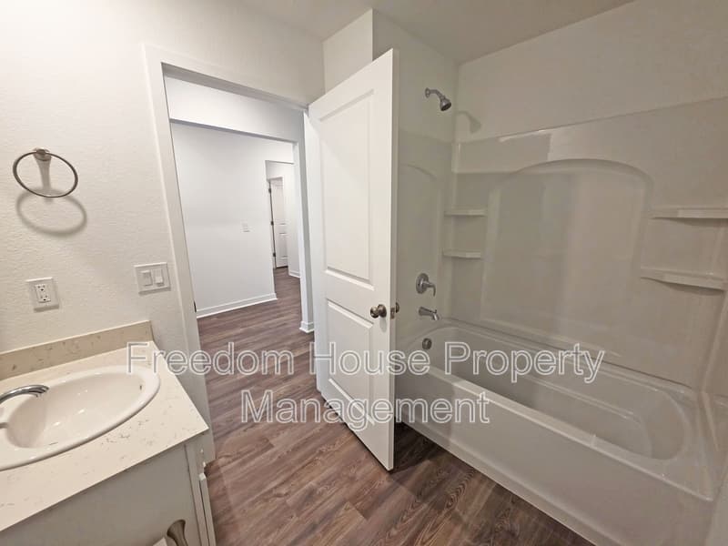 Pahrump House: 766 Makenna Rain Drive