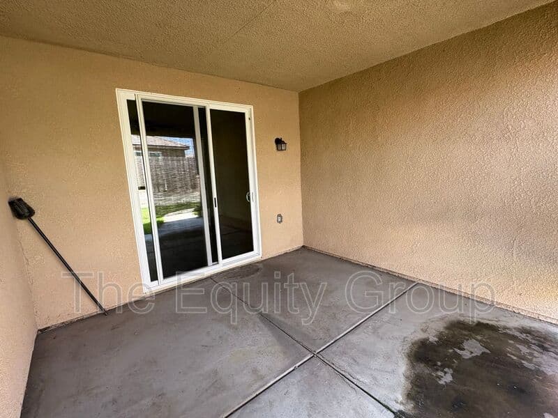 Tulare House: 3272 Manchester St
