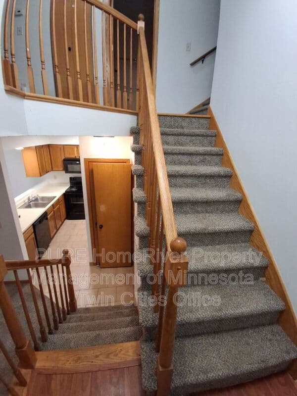 Rochester Townhome: 24 Elton Ridge Ct NW