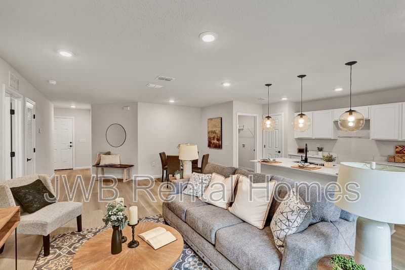 Jacksonville House: 2356 Brooklyn Rd