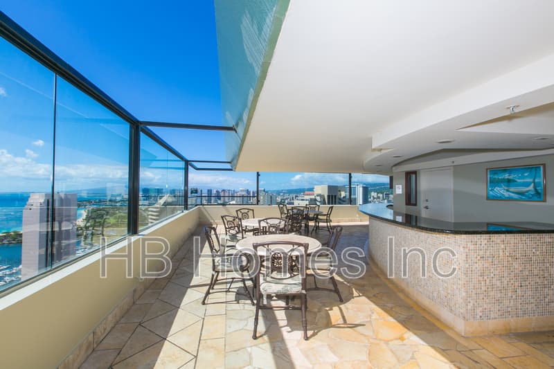 Honolulu Condo: 343 Hobron Lane 1605 - 1