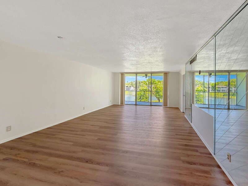 POMPANO BEACH Condo: 3641 Oaks Clubhouse Drive