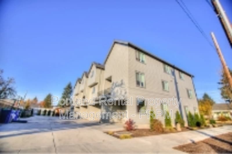 Portland Townhome: 603 - 619 Northeast 92nd Avenue - 603