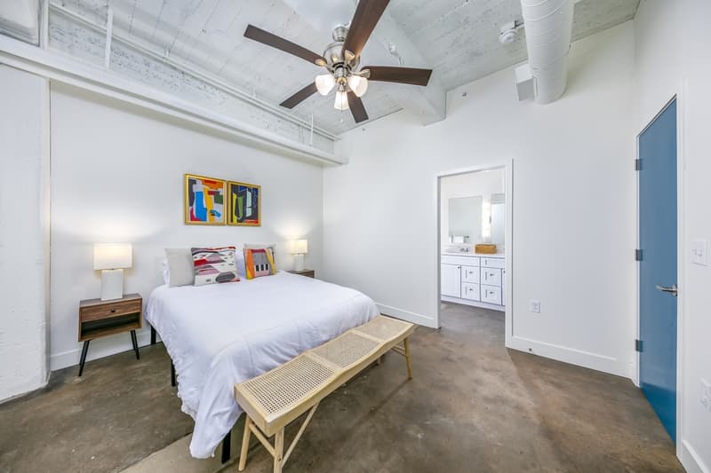 Kansas City Condo: 3130 Gillham Rd, Unit 101