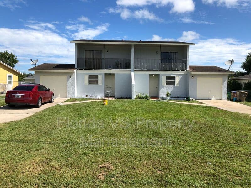 Kissimmee Condo: 800 Lucaya Dr.