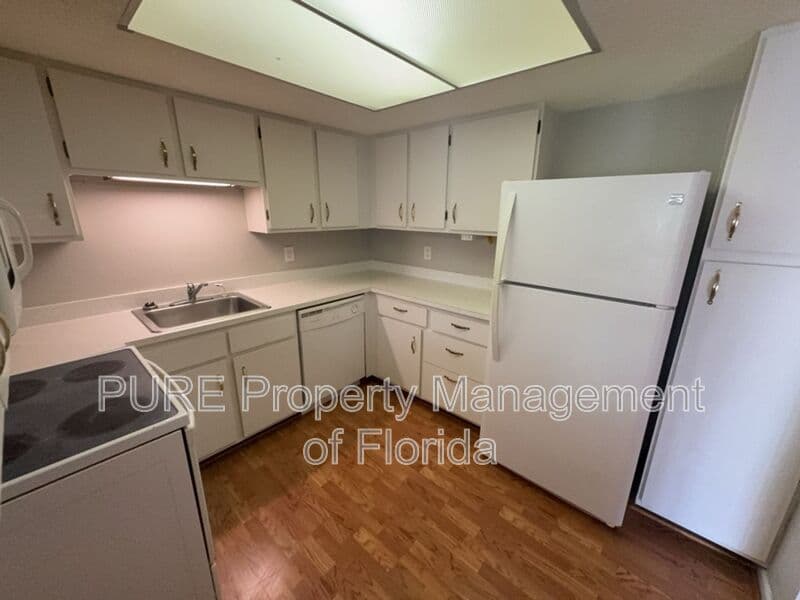 Ocala House: 549 Fairways Drive