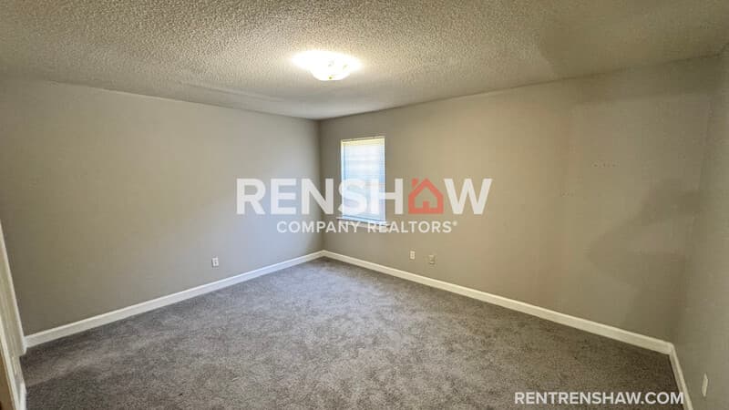 Memphis Condo: 3220 S Mendenhall Rd 1a