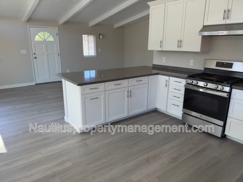 Santa Cruz House: 2349 Harper Street