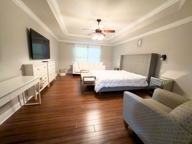 Orlando House: 14823 Golden Sunburst Avenue