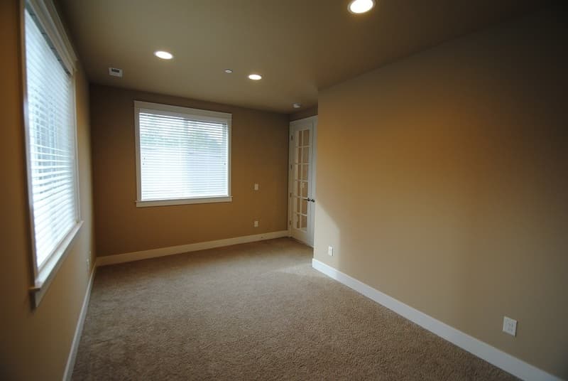 Redmond House: 15945 NE 117th St
