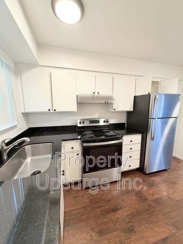 Yuba City Apartment: 330 Bird St