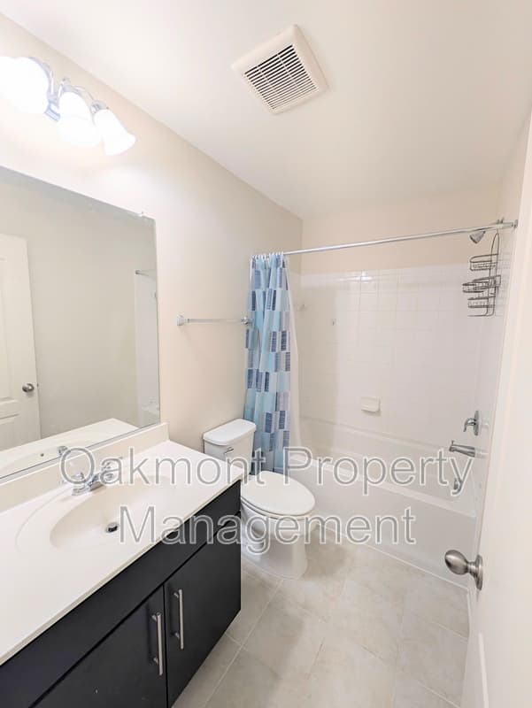 Fredericksburg House: 1322 Hudgins Farm Circle