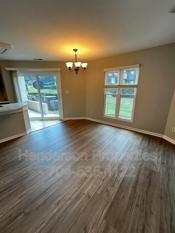 Charlotte Condo: 8071 Cedar Glen Dr