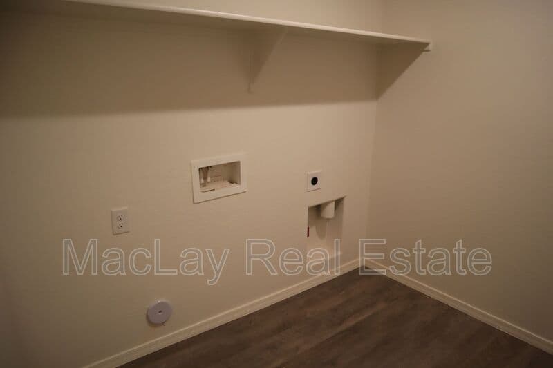 Casa Grande House: 1520 E Kendall pl