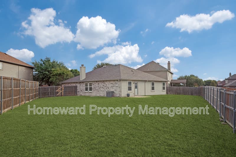 Justin House: 1224 Elkford Lane