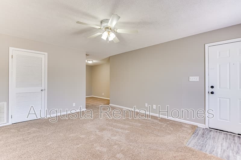 Augusta Condo: 940 Stevens Creek Road 403