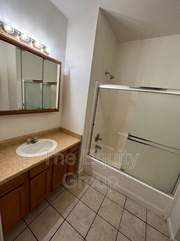 Visalia Condo: 1323 South Crowe Street