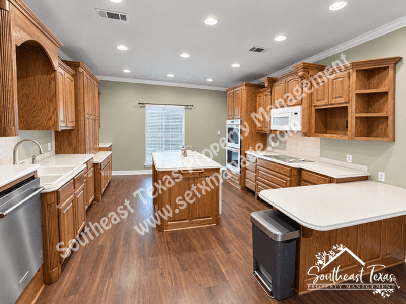 Beaumont House: 11320 Cathryn Lane