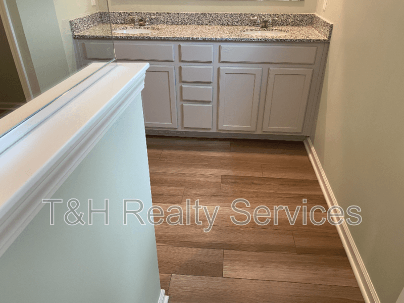 Fishers House: 14073 Tenbury Way
