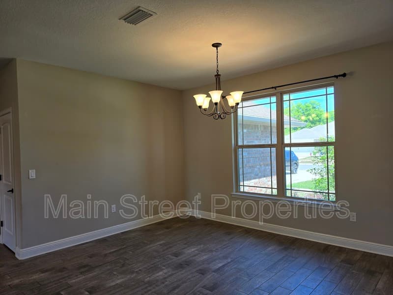 Milton House: 8839 Longmont Way