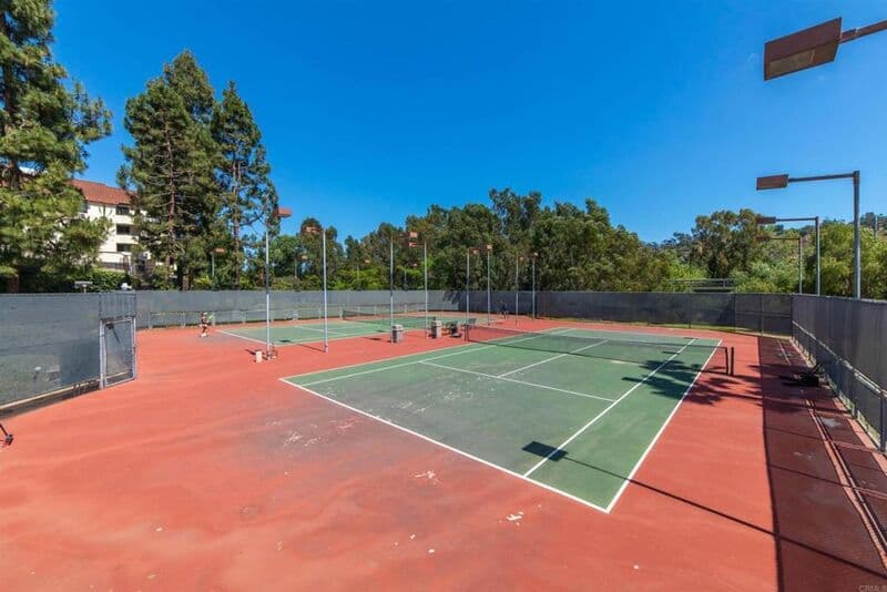 San Diego Condo: 5845 Friars Rd