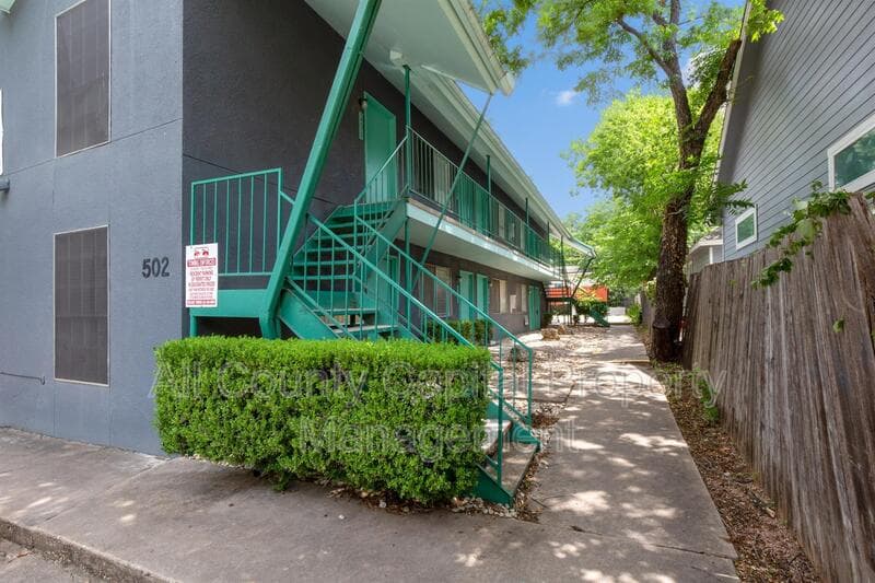 Austin Condo: 502 W. 35th Street