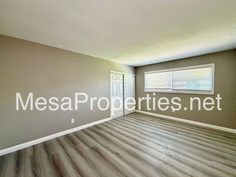 Ontario Condo: 1749 E Fairfield Ct