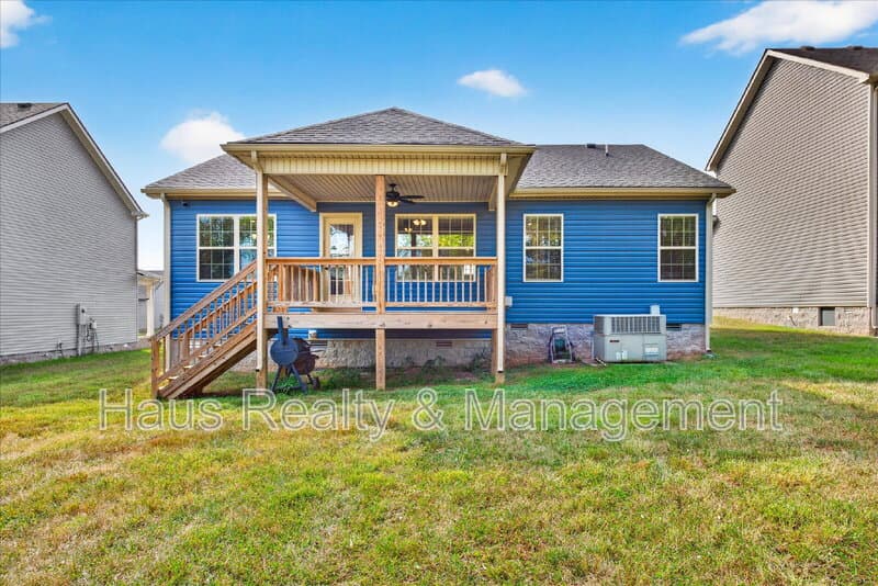 Clarksville House: 1280 Cardinal Creek Drive
