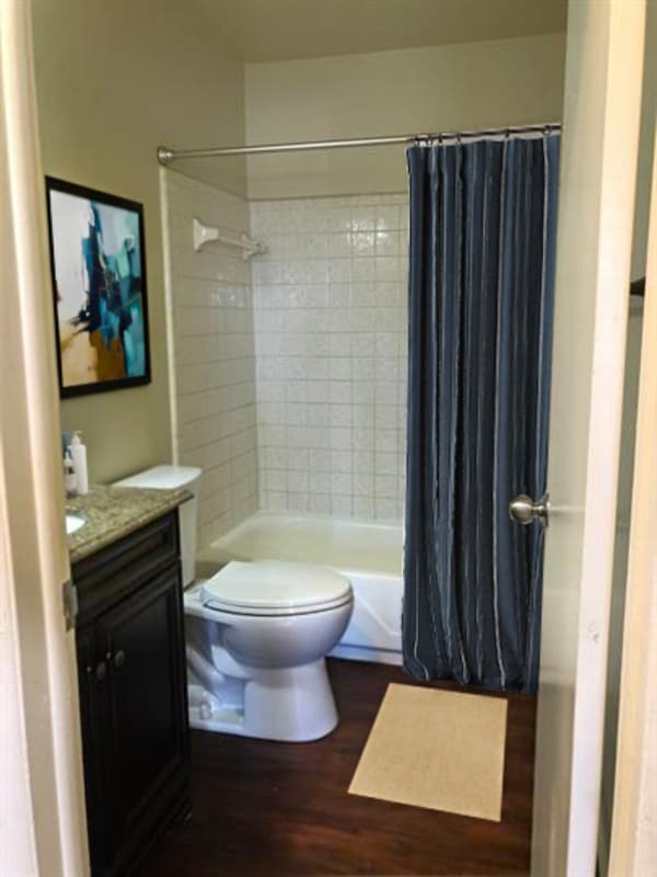 Romulus Condo: 35275 Michelle Dr Apt 101