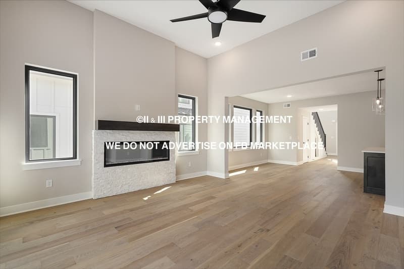 Lenexa House: 9581 Jupiter Street