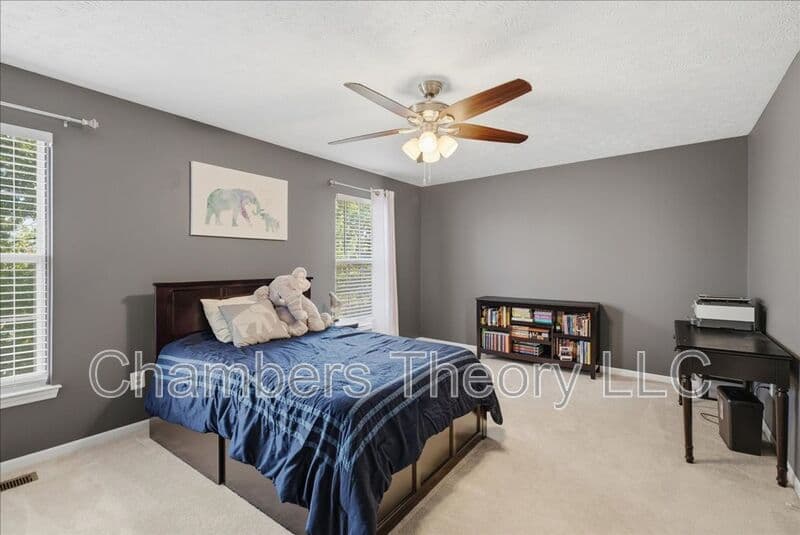 Ashburn House: 44046 Choptank Ter