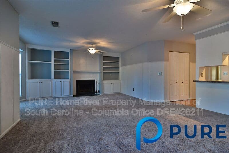 Columbia House: 17A Battery Walk Ct
