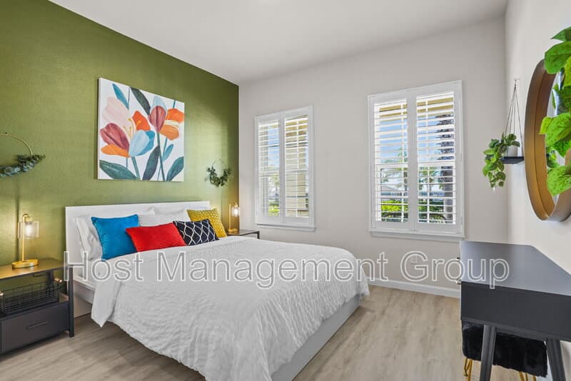 Minneola House: 3234 Hill Point St