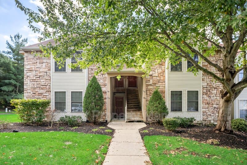 Cherry Hill Condo: 377 Tavistock - 1